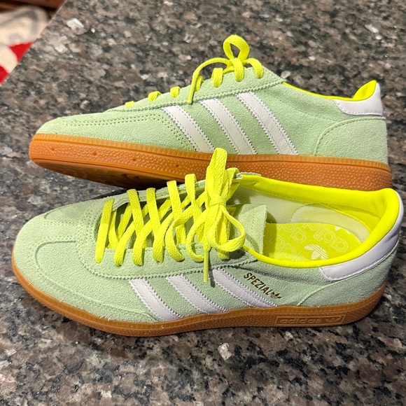 New adidas Handball Spezial Green Neon Yellow Suede - Picture 7 of 12